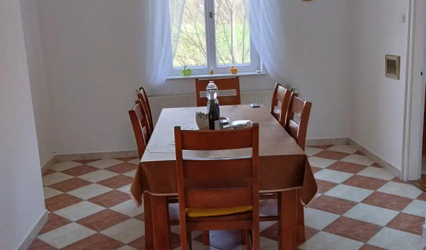 Mrki Vendghz Mrk - Mjus 1. (min. 2 j)