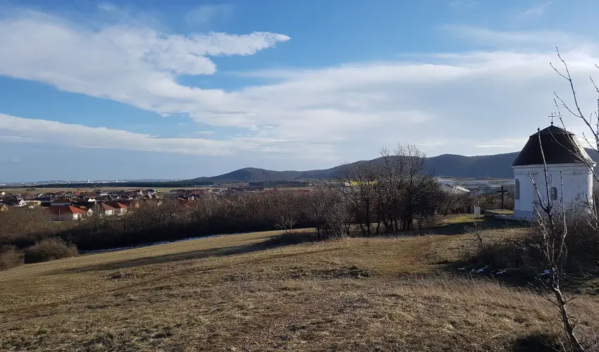 M�rk�i Vend�gh�z - kapu a Bakonyra M�rk� - M�jus 1. (min. 2 �j)