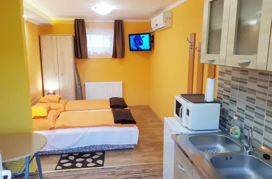 Mary Apartman - Mjus 1. (min. 2 j)