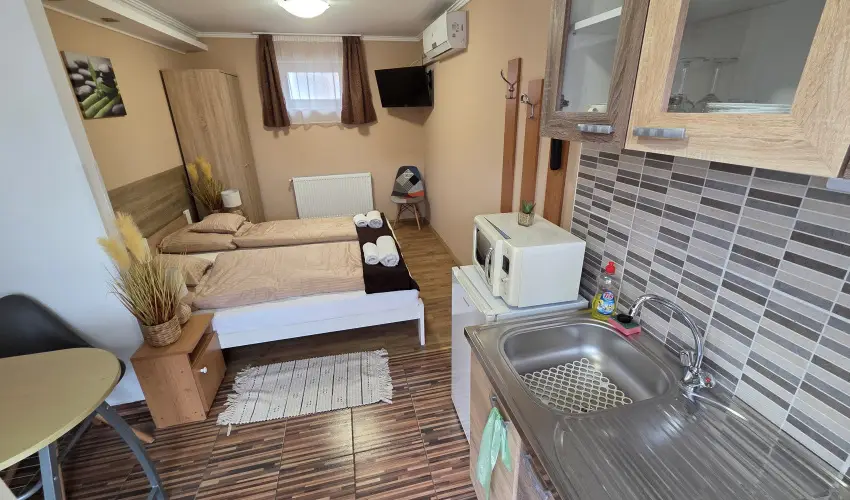 Mary Apartman Hajd�szoboszl� - M�jus 1. (min. 2 �j)