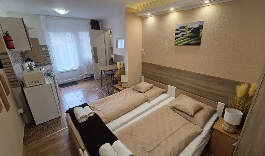 Mary Apartman Hajd�szoboszl� - M�jus 1. (min. 2 �j)