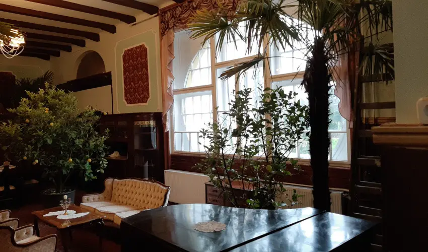 Meller Kast�ly Villa Csurg� - M�jus 1.