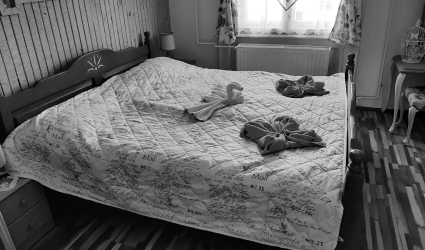 Meller Kastly Villa Csurg - Mjus 1. (min. 2 j)