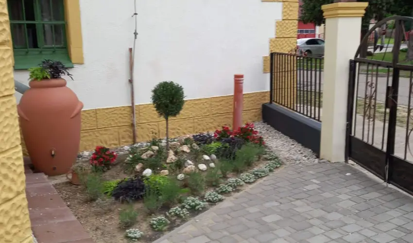 Meller Kast�ly Villa Csurg� - M�jus 1.