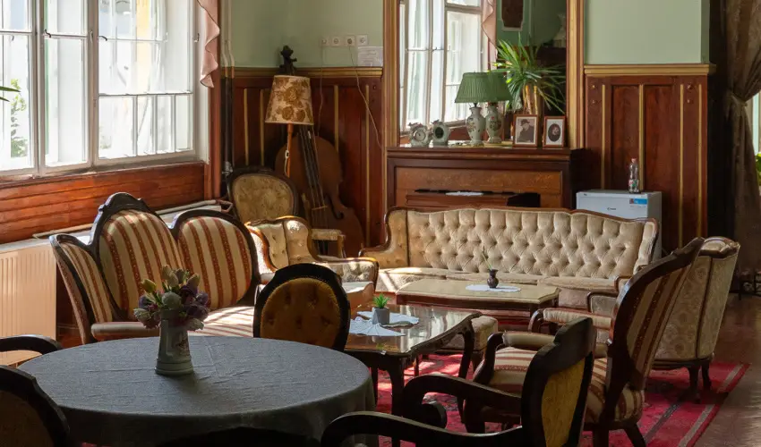 Meller Kast�ly Villa Csurg� - M�jus 1.