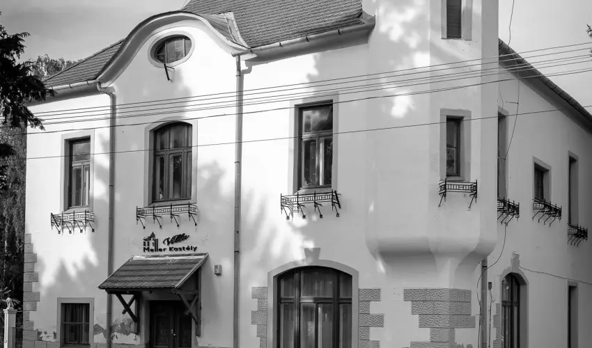 Meller Kastly Villa Csurg - Mjus 1. (min. 2 j)