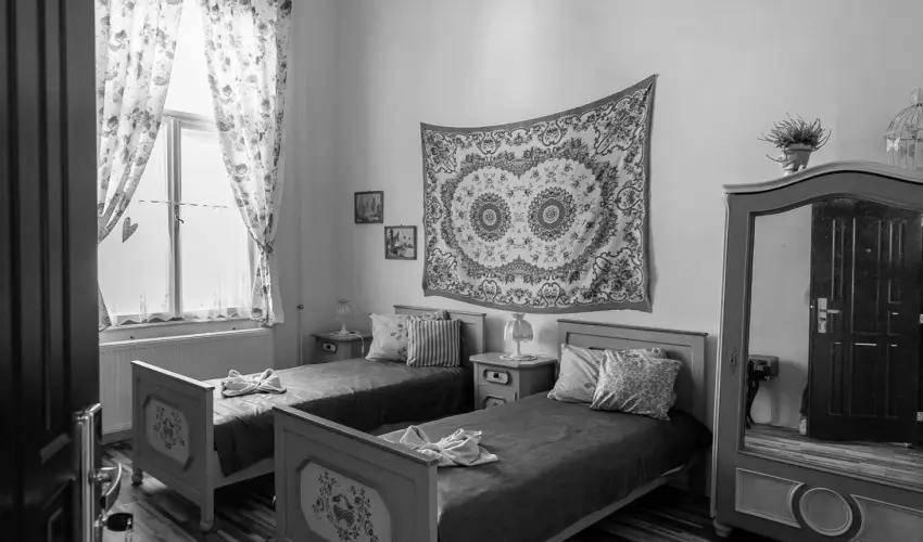 Meller Kastly Villa Csurg - Mjus 1. (min. 2 j)