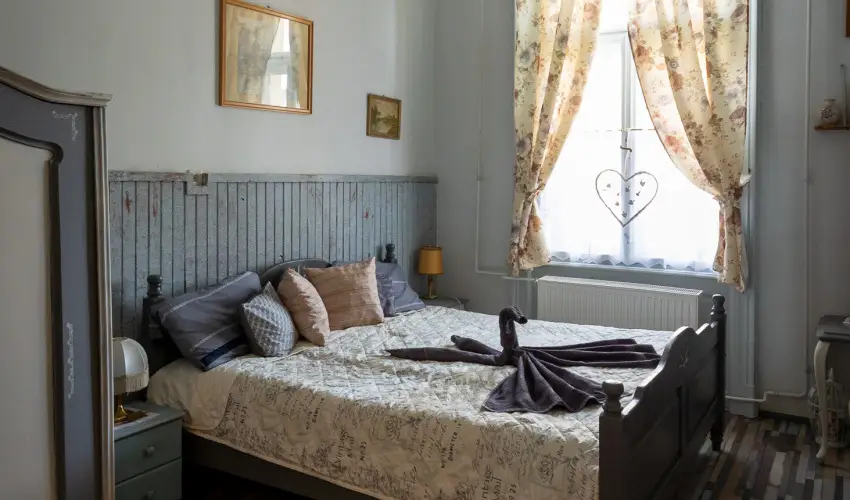 Meller Kast�ly Villa Csurg� - M�jus 1.