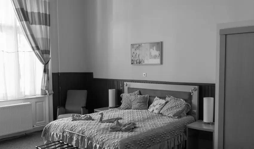 Meller Kastly Villa Csurg - Mjus 1. (min. 2 j)