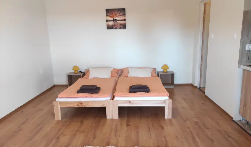 Montana Vendghz Balatonederics - Mjus 1. (min. 2 j)