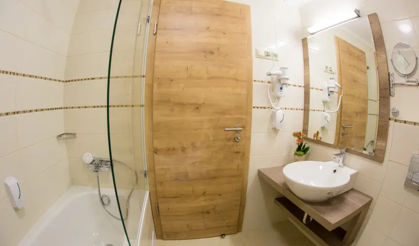 Ndas T Park Hotel Vasad - Mjus 1. (min. 3 j)