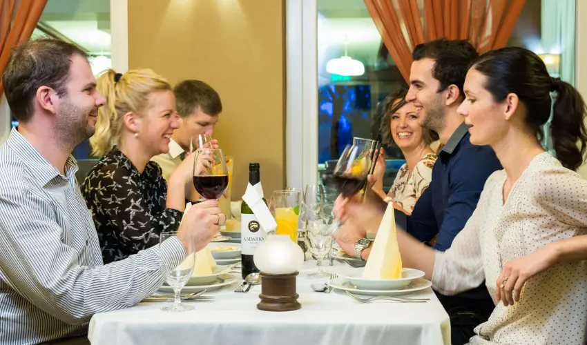 Ndas T Park Hotel Vasad - Mjus 1. (min. 3 j)