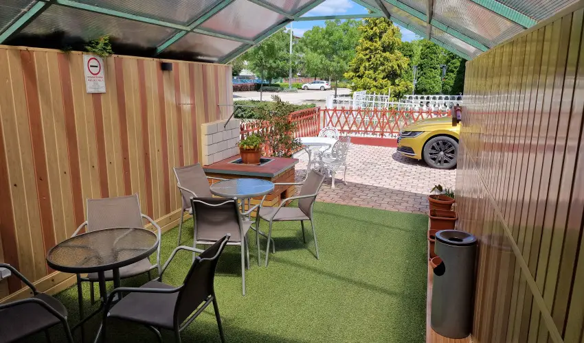 Napsug�r Apartmanh�z Si�fok - M�jus 1. (min. 2 �j)