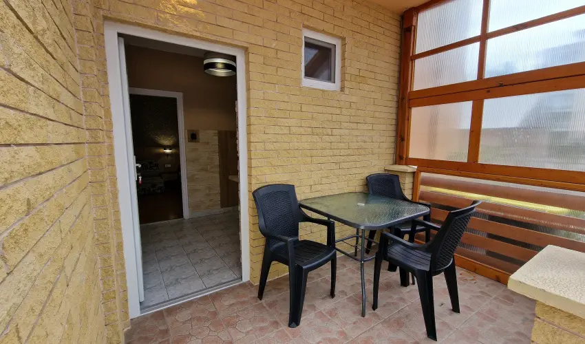 Napsug�r Apartmanh�z Si�fok - M�jus 1. (min. 2 �j)