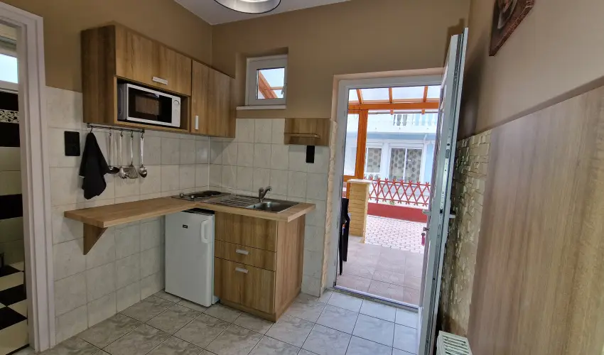 Napsug�r Apartmanh�z Si�fok - M�jus 1. (min. 2 �j)