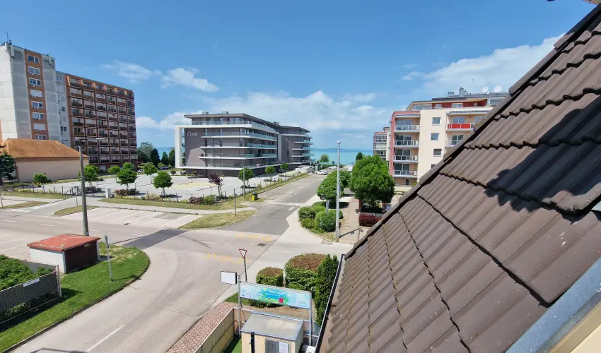 Napsug�r Apartmanh�z Si�fok - M�jus 1. (min. 2 �j)