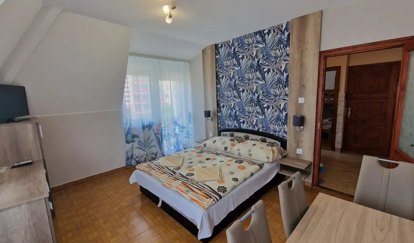 Napsug�r Apartmanh�z Si�fok - M�jus 1. (min. 2 �j)