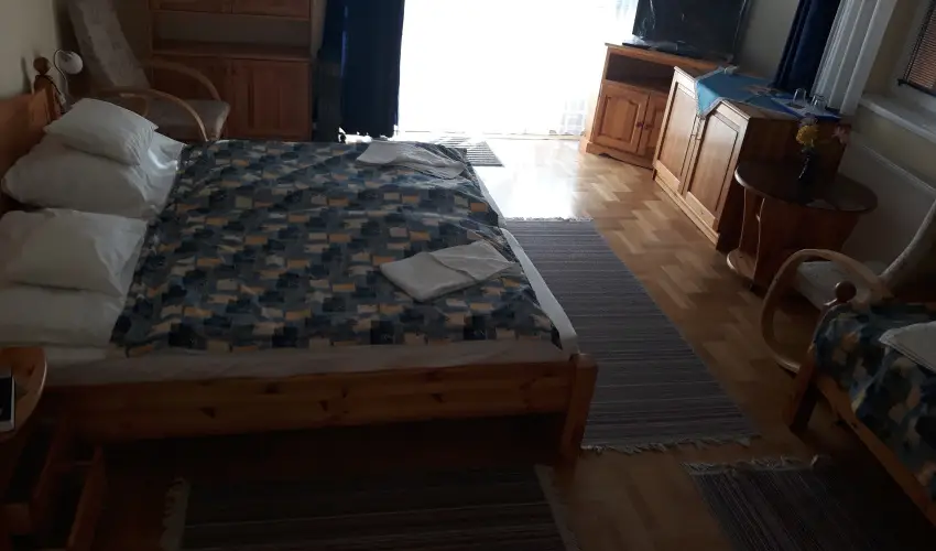 Napsugr Kenzy Lux Apartman Vendghzak Hajdszoboszl - Mjus 1. (min. 2 j)