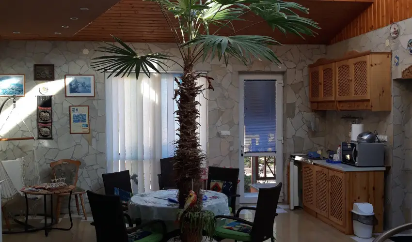 Napsugr Kenzy Lux Apartman Vendghzak Hajdszoboszl - Mjus 1. (min. 2 j)