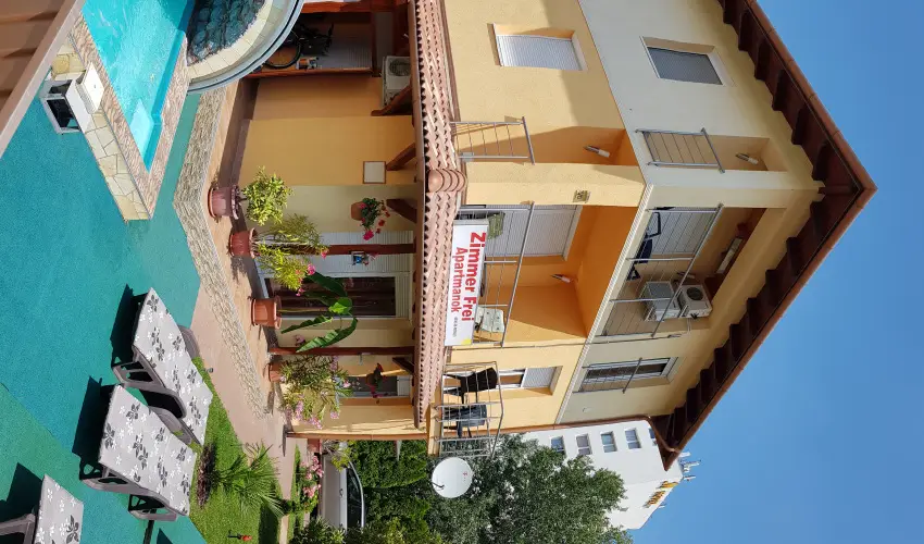 Napsug�r Resort Si�fok - Majus 1. (min. 2 �j)