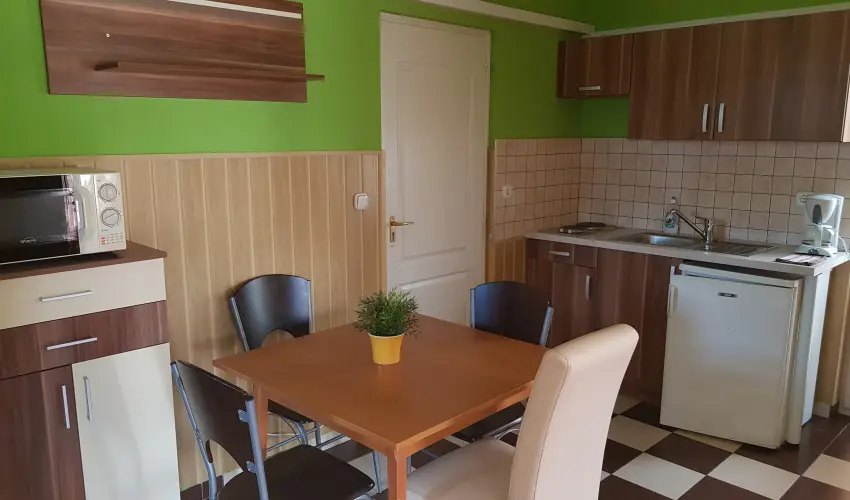 Napsug�r Resort Si�fok - Majus 1. (min. 2 �j)