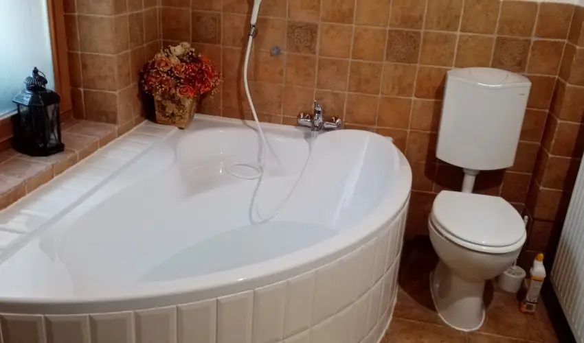 Ngy vszak Apartmanhz Zalakaros Zalakaros - Mjus 1. 