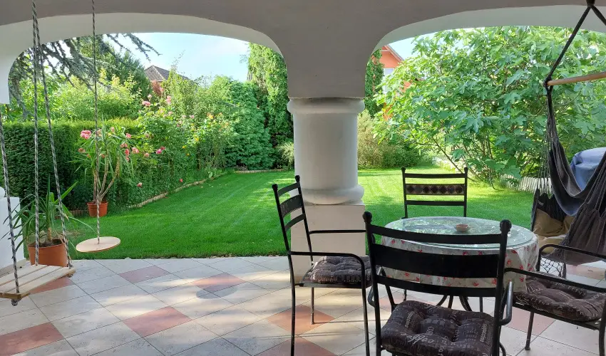 Ngy vszak Apartmanhz Zalakaros Zalakaros - Mjus 1. 