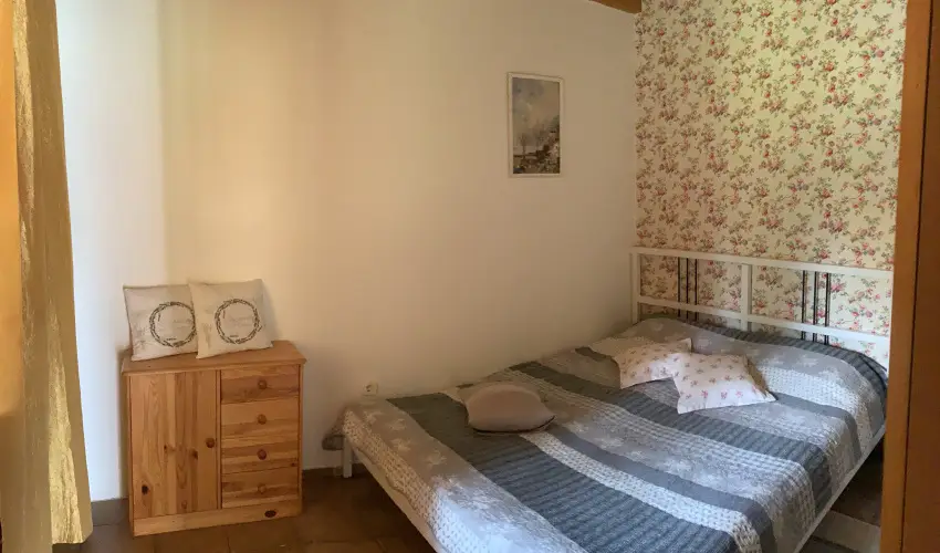 Ngy vszak Apartmanhz Zalakaros Zalakaros - Mjus 1. 