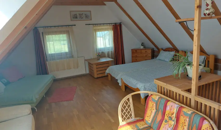 Ngy vszak Apartmanhz Zalakaros Zalakaros - Mjus 1. 