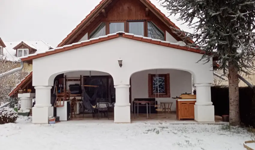 Ngy vszak Apartmanhz Zalakaros Zalakaros - Mjus 1. 