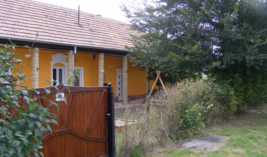 Ngy Glya Apartman Sarud - Mjus 1. (min. 2 j)