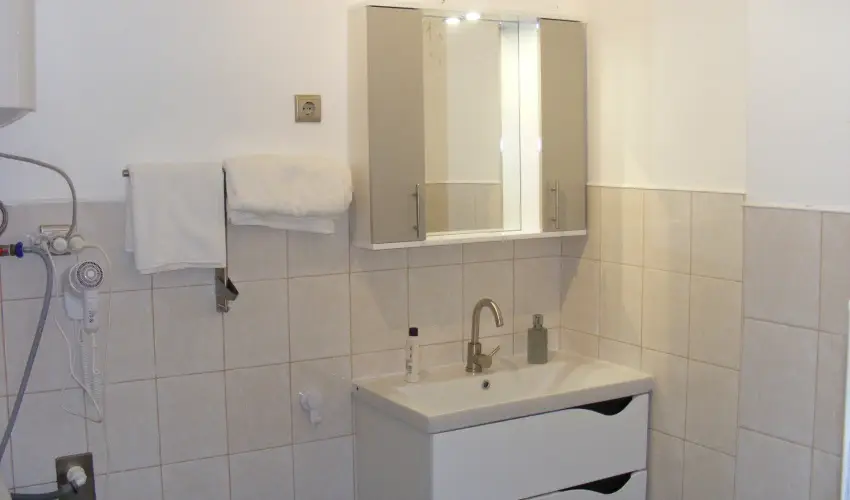 Ngy Glya Apartman Sarud - Mjus 1. (min. 2 j)