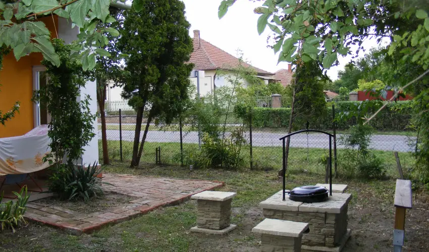 Ngy Glya Apartman Sarud - Mjus 1. (min. 2 j)