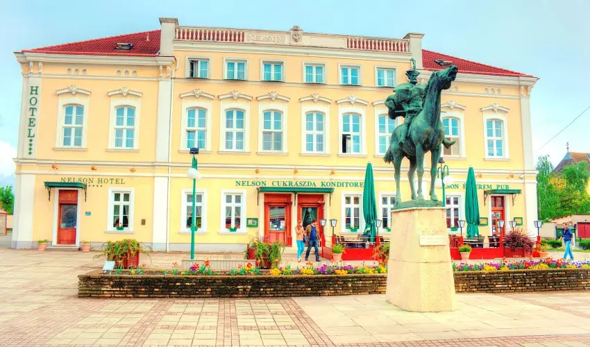 Nelson Hotel Hajd�szoboszl� - M�jus 1.