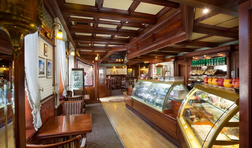 Nelson Hotel Hajd�szoboszl� - M�jus 1.