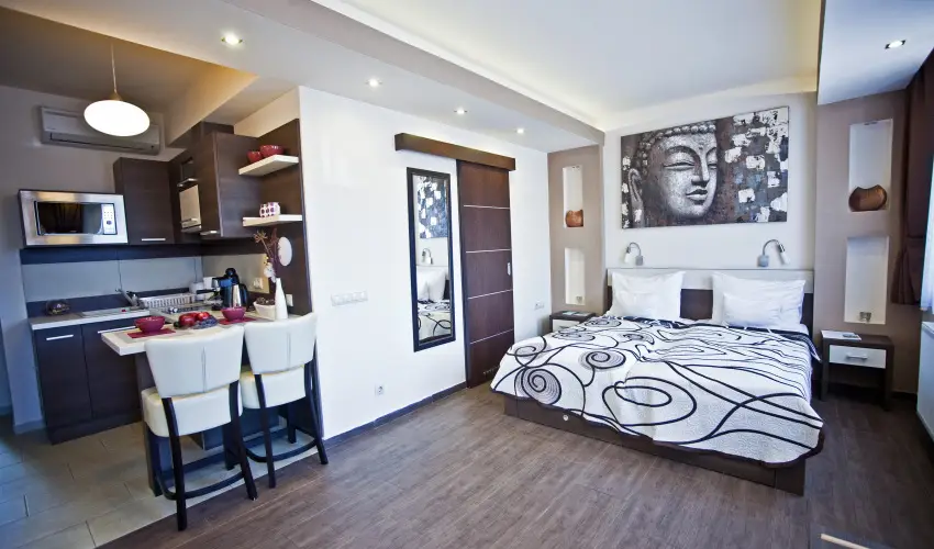 Nmeth Apartmanok Srvr - Mjus 1.  (min. 2 j)