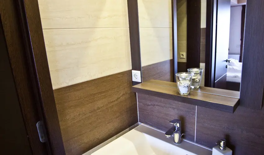 Nmeth Apartmanok Srvr - Mjus 1.  (min. 2 j)