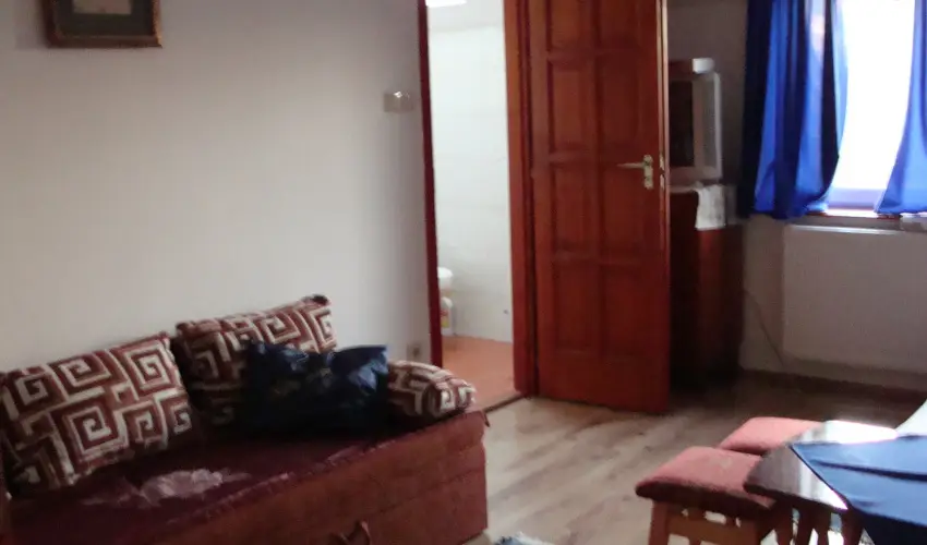 Nyugi Tanya Magyarts - Mjus 1. (min. 3 j)