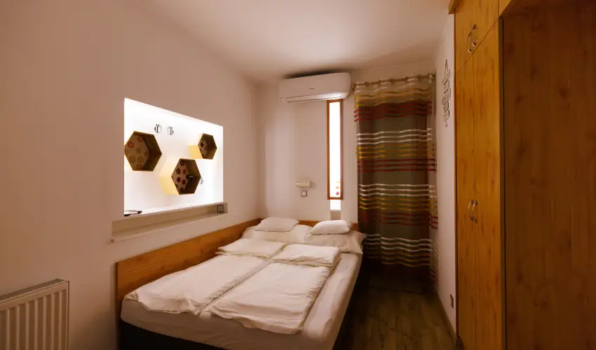 O�zis Apartmanok M�rahalom M�rahalom - M�jus 1.