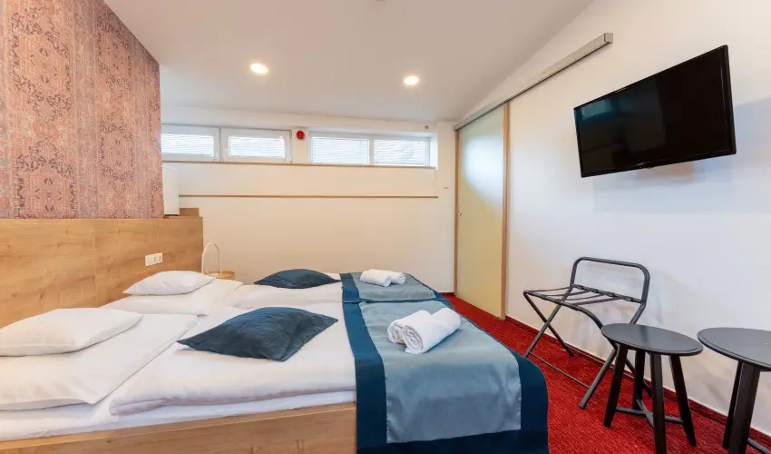 Ozis Hotel  Nagykanizsa - Mjus 1. (min. 2 j)