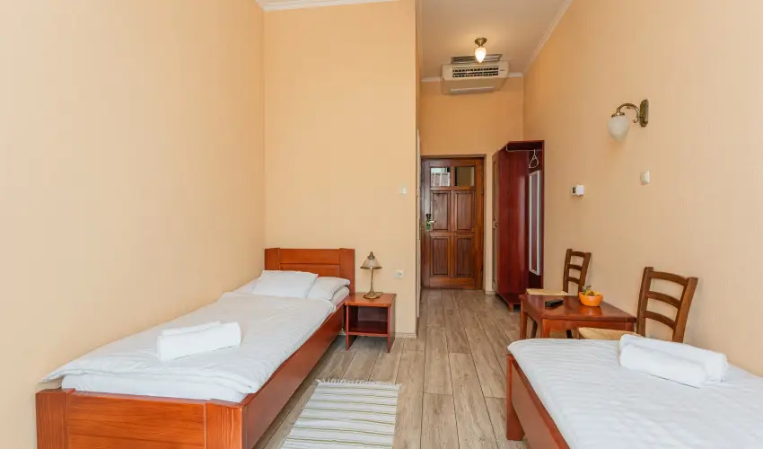 Ozis Hotel  Nagykanizsa - Mjus 1. (min. 2 j)