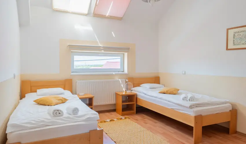 Ozis Hotel  Nagykanizsa - Mjus 1. (min. 2 j)