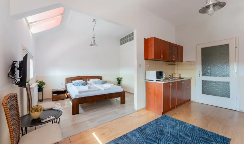 Ozis Hotel  Nagykanizsa - Mjus 1. (min. 2 j)