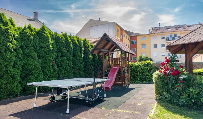 Ozis Hotel  Nagykanizsa - Mjus 1. (min. 2 j)