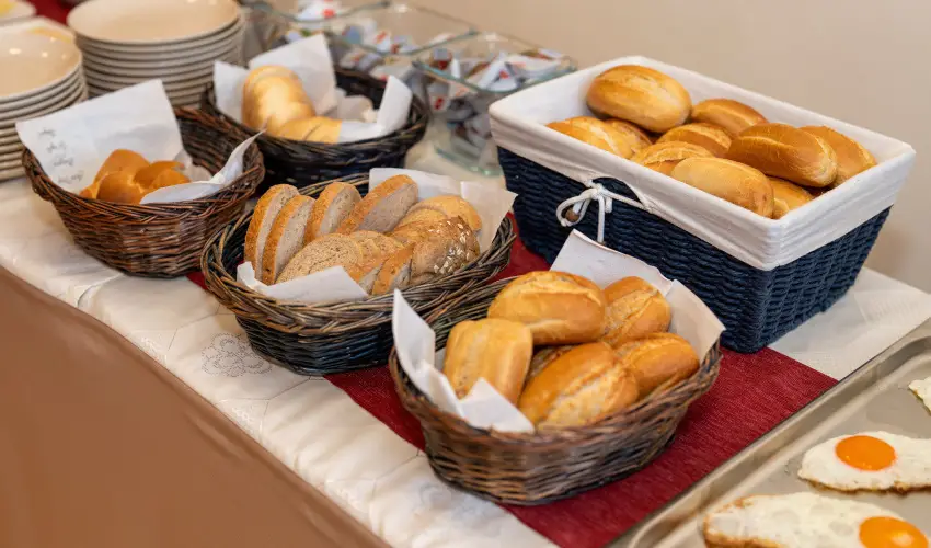 Ozis Hotel  Nagykanizsa - Mjus 1. (min. 2 j)