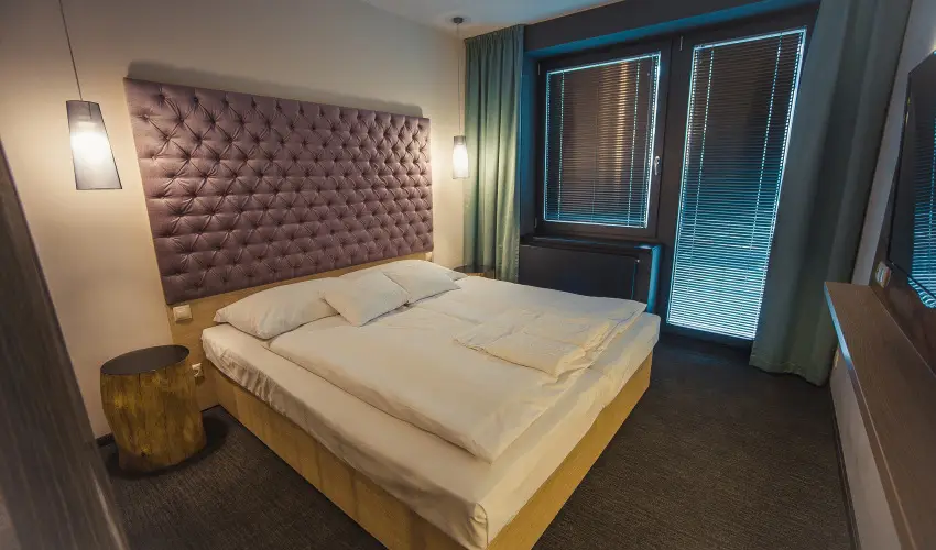 Onyx Luxury Srvr Srvr - Mjus 1. (min. 2 j)