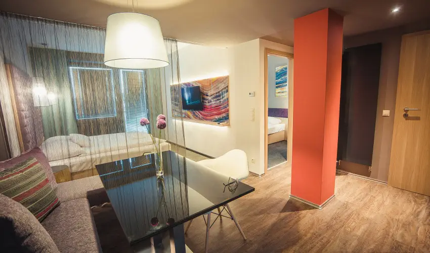 Onyx Luxury Srvr Srvr - Mjus 1. (min. 2 j)