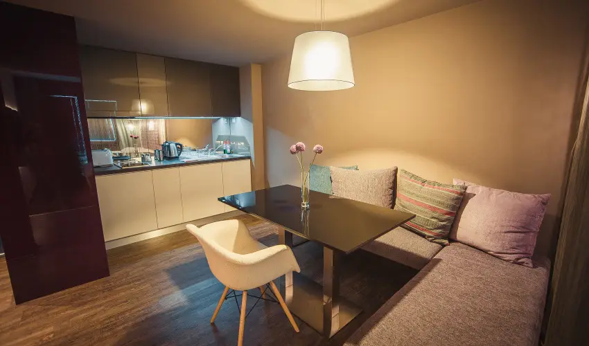 Onyx Luxury Srvr Srvr - Mjus 1. (min. 2 j)