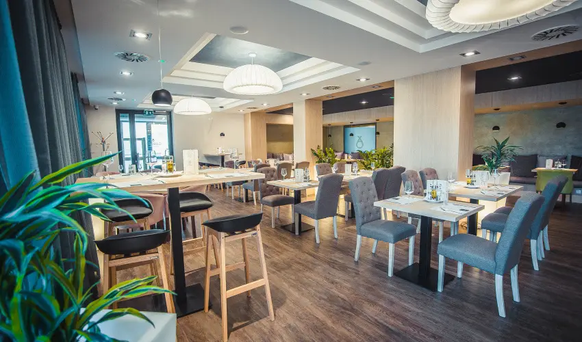 Onyx Luxury Srvr Srvr - Mjus 1. (min. 2 j)