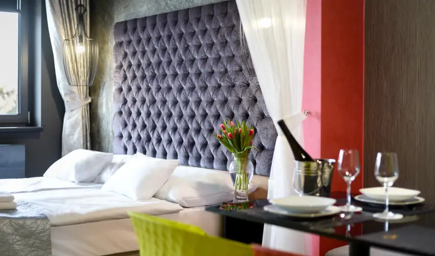 Onyx Luxury Srvr Srvr - Mjus 1. (min. 2 j)